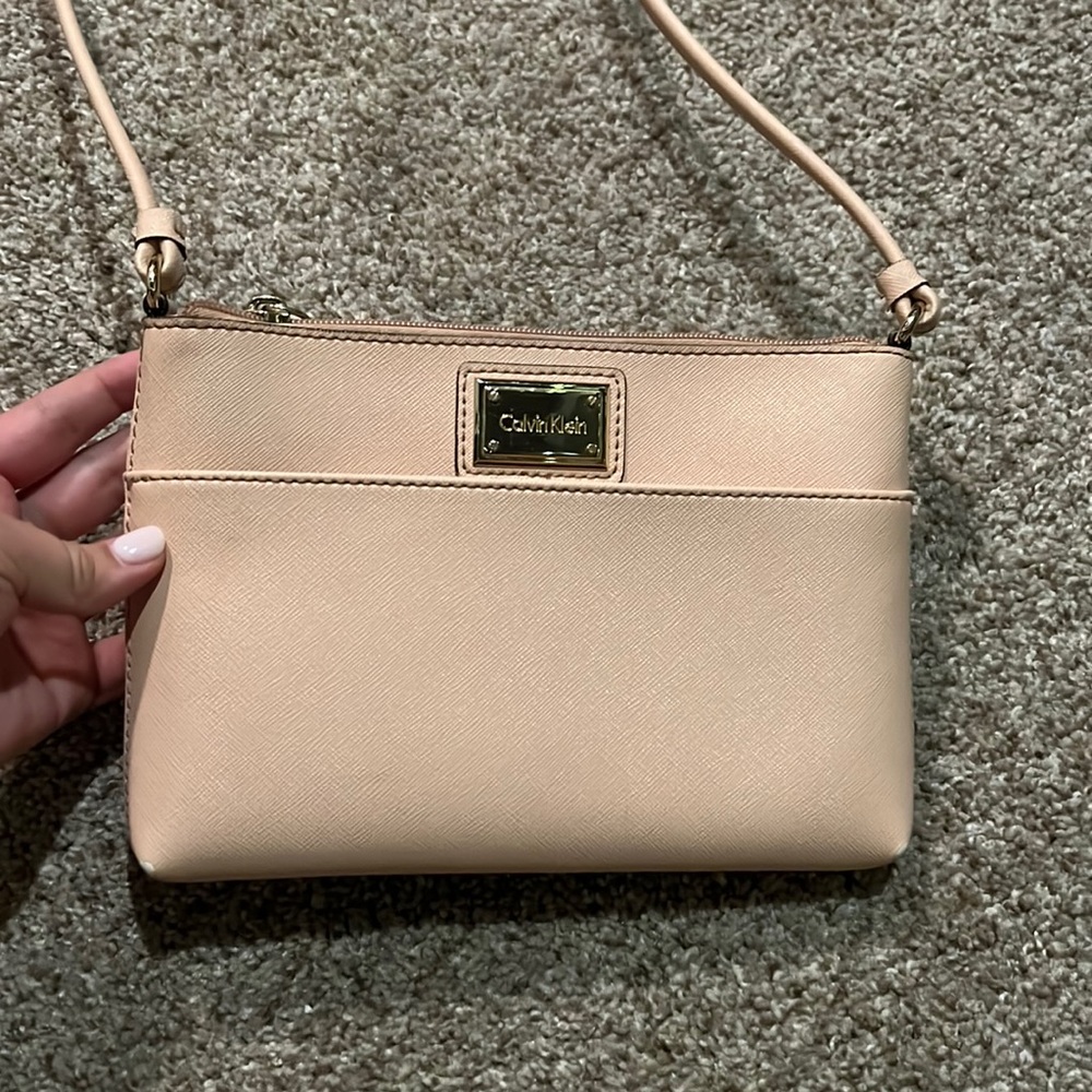 Calvin Klein Crossbody